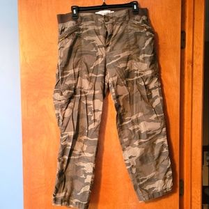 Sonoma Camo Mid Rise Capris
